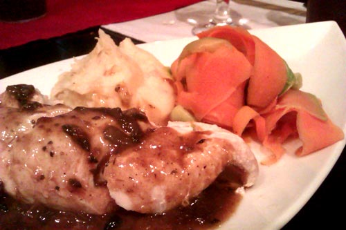 suprema-de-pollo-aca-es-lounge